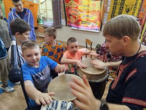 WARSZTATY Z MUZYKĄ ETNICZNĄ