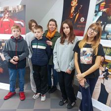 Wystawa galerii odzieży damskiej